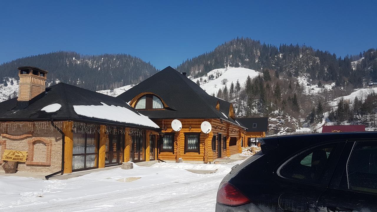 Hotel Casa Obcina Bucovinei Fundu Moldovei Exterior foto